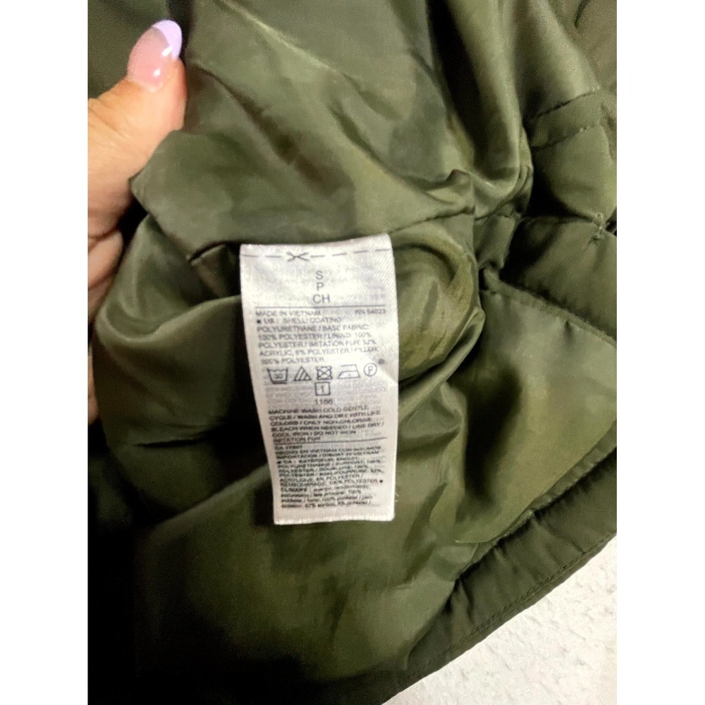 Old Navy Parka Coat Womens Small Olive Green Faux Fur Hooded Full Zip Insulated - Picture 11 of 12